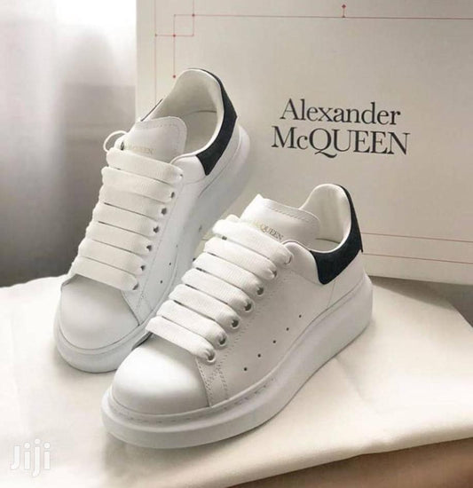 Alexander McQueen Oversized White/Black