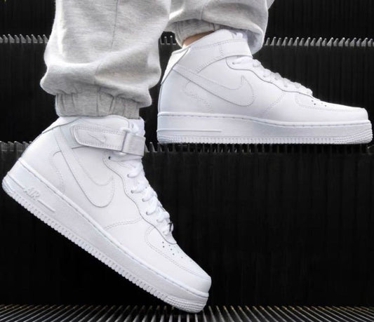 Nike Air Force 1' 07 Mid White