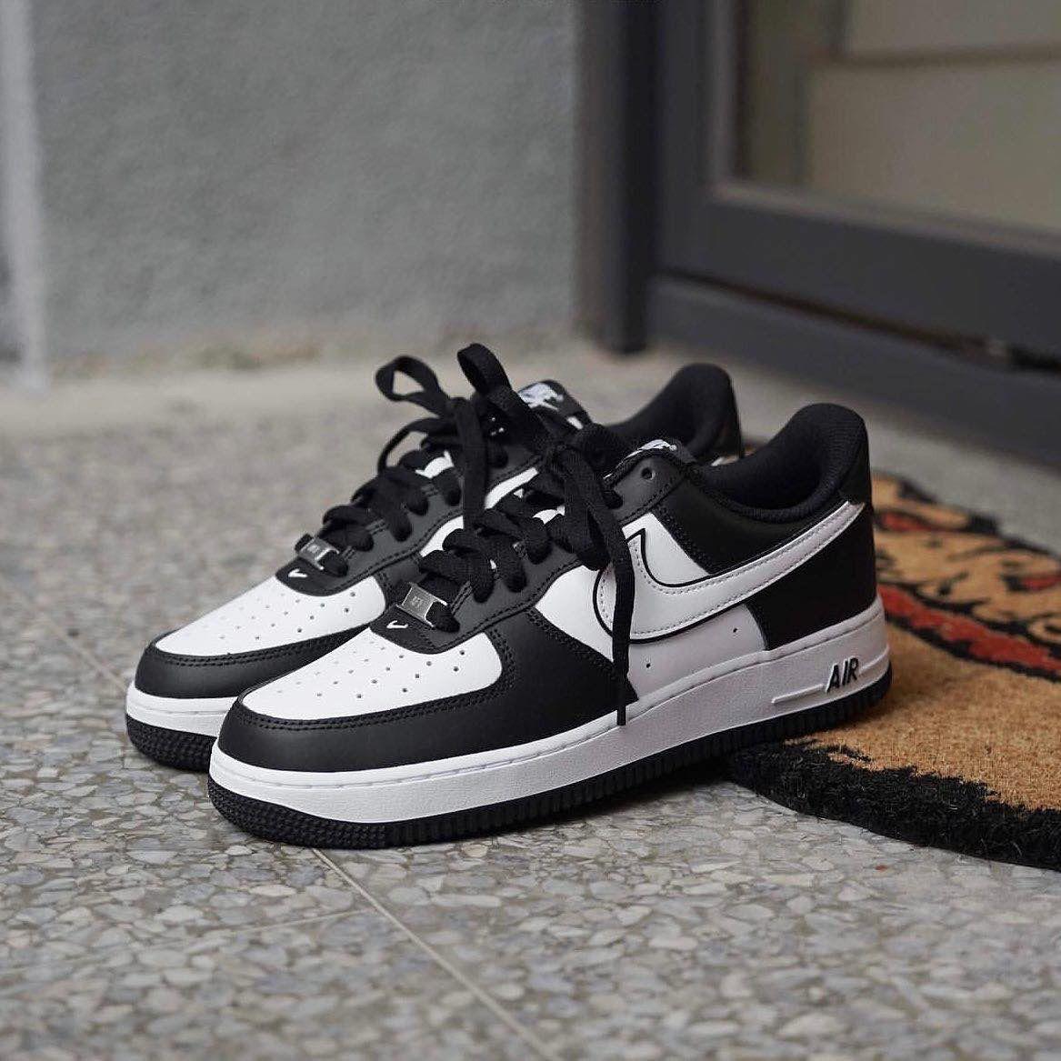 Nike Air Force 1 Panda
