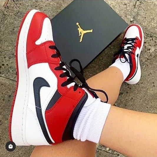 Nike Air Jordan 1 Mid Red/White